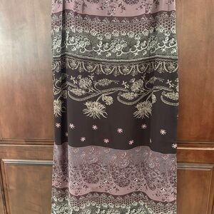 Elegant Maroon Patterned Skirt